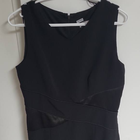 Sandra Darren Black Sleeveless Midi Sheath Dress - Picture 2 of 10
